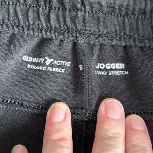 Old Navy Dynamic Fleece Black Jogger Sweatpants - Picture 4 of 5